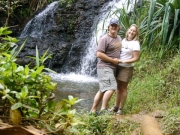 Holke 197.bmp: 2004/04 Hannah and Morgan in Hawaii